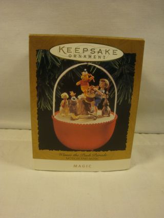 Hallmark Keepsake Ornament " Winnie The Pooh " Parade - Magic - - - Motion & Music - 1994