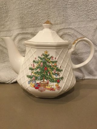 All The Trimmings Christmas Tea Pot Japan
