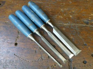 A Set Of 4 Bevel Edged Chisel By Stanley