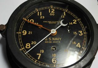 Chelsea Clock Co.  WWII WW2 US NAVY Ship Clock - Navy SN 4527 E - Runs 12/24 Hr. 2