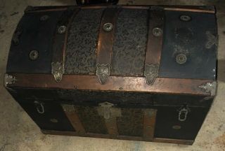 Antique Victorian Domed Top Steamer Trunk Chest Treasure Stagecoach Chest 1800 