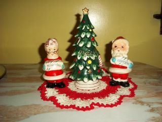 Vintage Lefton Christmas Tree Toothpick Holder W/ Santa & Mrs.  Claus S&p Shakers