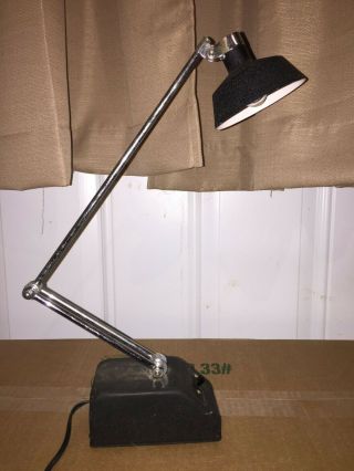 Vintage Mid Century Underwriters Laboratories Portable Desk Lamp Model 4201