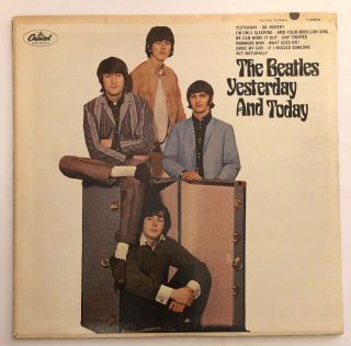 The Beatles - Yesterday And Today - 1966 US Mono Capitol T - 2553 No Butcher VG, 2