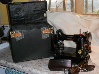 Vintage 221 1947 Singer Sewing Machine Case & Pedal