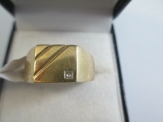 Top Quality Vintage 9ct Gold Diamond Signet Ring Uk Size O 5.  14g