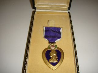Ww2 Purple Heart In Case - Vintage - Other Pins & Patches