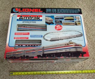 Vintage 1995 Lionel 6 - 17748 Amtrak Train Set - Locomotive,  3 Cars W/ Box