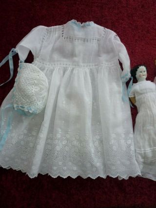 Pretty Antique Muslin Embroidered Baby/doll Dress & Bonnet.