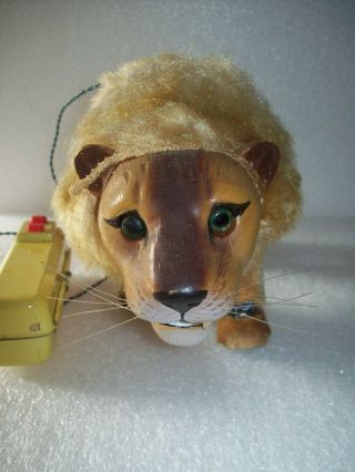 VINTAGE JAPAN BATTERY OPERATED REMOTE CONTROL LION 3