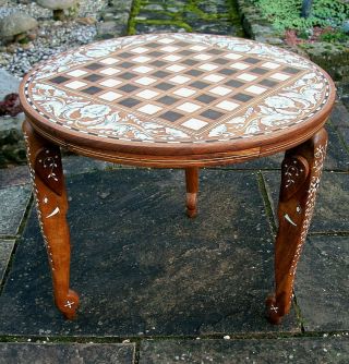 Vintage Anglo/indian Inlaid Games Side Table With £ Elephant Head Legs