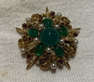 Vintage Art Brooch With Green Glass And Faux Pearls 2