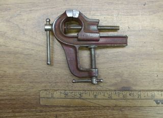 Vintage Unbranded Bench Vise,  1 - 9/16 " Jaws,  2 " Capacity,  1 - 5/16 " Bench Capacity,  Usa