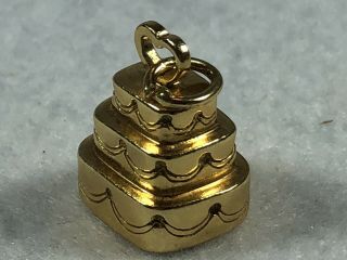 18k Gold Tiffany & Co Wedding Cake Charm/Pendant Vintage,  Rare & Retired 3