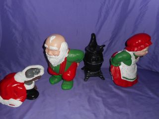 4PC VINTAGE CHRISTMAS CERAMIC HAND PAINTED SANTA & MRS CLAUS WARMING THEIR BUTTS 3