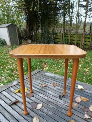 Lovely Small Vintage Retro Formica Top Side Table Plant Stand.  (b)