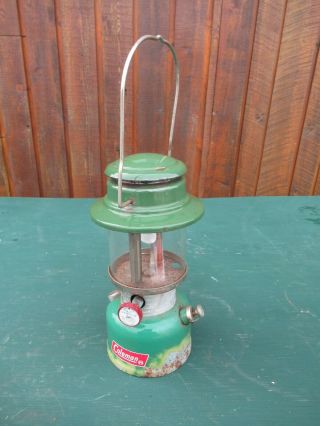 Vintage Coleman Lantern Green Model 335 Made In Canada Has Glass Globe