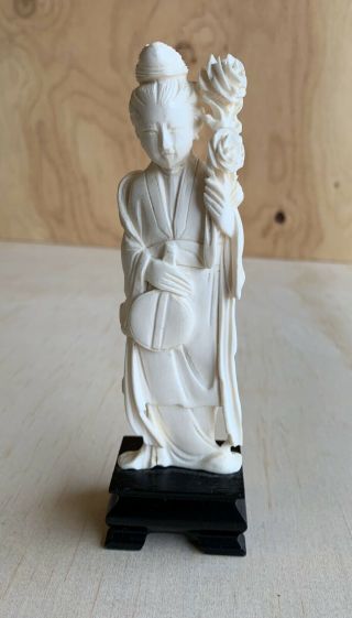 Asian Chinese White Resin Statue Female 6.  5” Tall Decor Piece