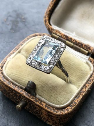 Art Deco White Gold Diamond And Aquamarine Large Ring Cocktail Ring