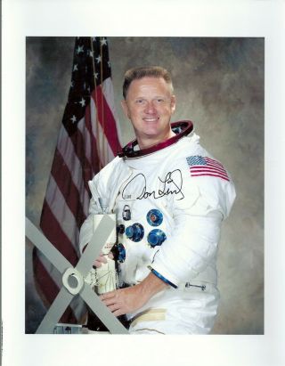 Autograph,  Hand Signed Astronaut Don Lind,  Apollo 20,  Challenger Spacelab 3
