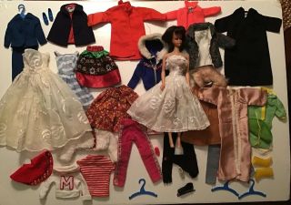 Barbie Doll Mattel With Clothes And Accessories Vintage 1960’s