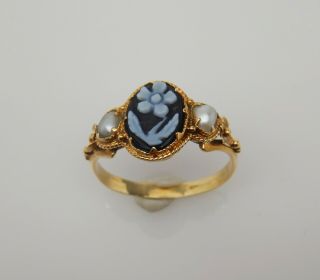 Antique Romantic Victorian 18ct Gold Cameo Ring.  Forget - Me - Not