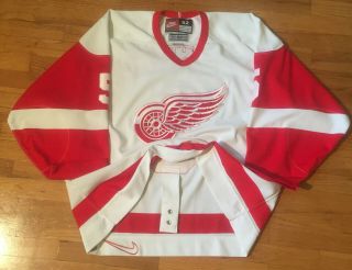 Authentic Vintage Detroit Red Wings Lidstrom Hockey Jersey Nike White Size 52