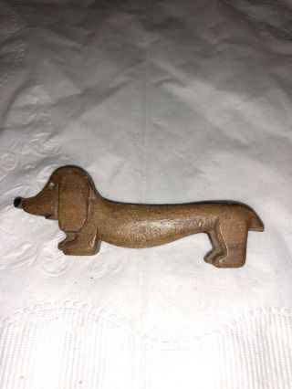 Cute Vintage Carved Wood Dachshund Dog Pin/brooch