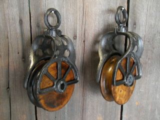 TWO Antique VINTAGE CAST Iron/ WOOD PULLEY PRIMITIVE ORNATE RUSTIC BARN DECOR 3