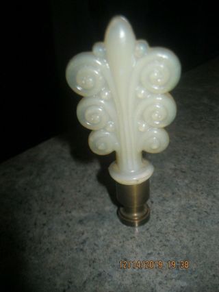 Vintage Aladin Alabaster 3 1/2 Inch Lamp Finial
