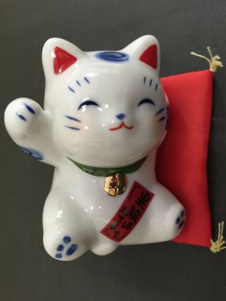 A Pottery Maneki Neko Beckoning Lucky Cat 7792 Good Luck 70mm Made In Japan