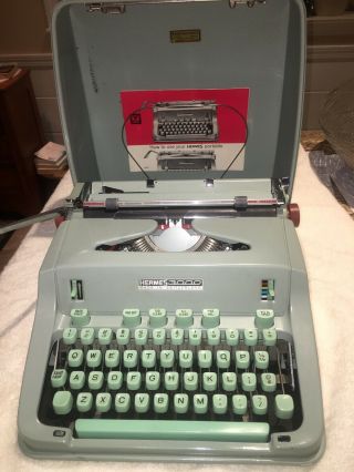 Vintage Hermes 3000 Portable Typewriter And Case Switzerland Seafoam Green