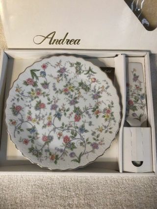 Andrea By Sadek Floral Corona Pattern Gold Scalloped Cake Plate And Server