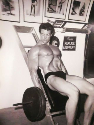 8x10 Vintage Bodybuilder Photo By Mozee.  Don Peters