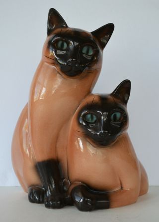 Claes Double Siamese Cats Tan Black Tv Lamp