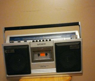 Vintage Sony Cfs - 43 Boombox Blaster Portable Cassette Deck Am/fm Radio 80s