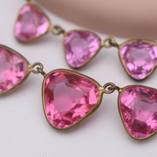 Vtg Art Deco Open Back Rounded Trillion Bezel Set Pink Crystal Glass Necklace