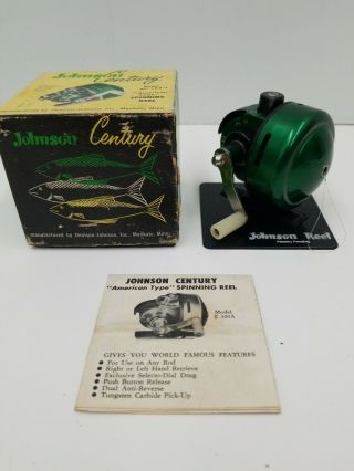 Johnson Century 100 - A Closed Face Fishing Reel Nos W/instructions And Box