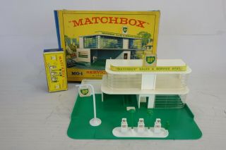 Matchbox Lesney Mg - 1 Service Station Complete With A - 1 Accessory Pack