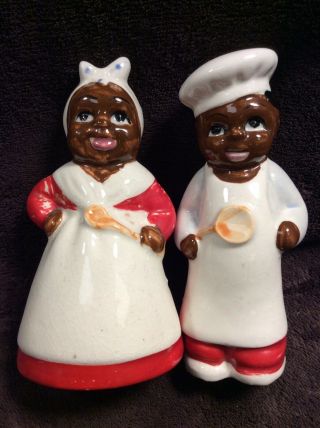 Vintage Black Americana Memorabilia - Aunt & Uncle Ceramic Salt & Pepper Shakers