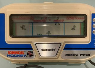 Vintage Nintendo Game & Watch Donkey Kong Hockey HK - 303 w/ box 2