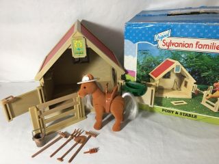 Calico Critters/sylvanian Families Vintage Pony Stable With Horse Boxed
