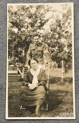 Ww1 Cef,  49th Battalion Soldier With Family Postcard (19495)