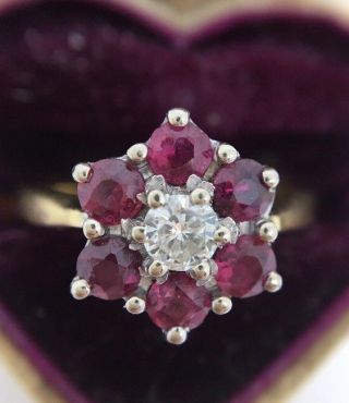 Stunning 18ct Yellow Gold Ruby And Diamond Cluster Flower Ring Pretty