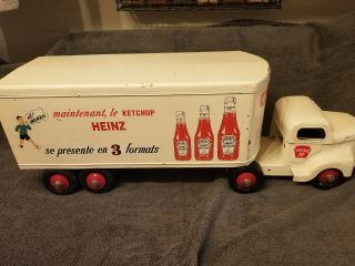 VINTAGE MINNITOY KETCHUP TRUCK &TRAILER.  40 ' S - 50 ' S,  30 