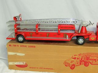 TONKA AERIAL LADDER FIRE ENGINE - 1956 - - - 3