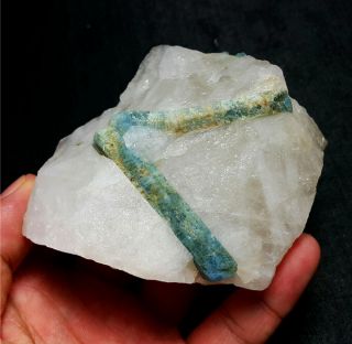 Top 322.  5 G Natural Aquamarine Crystals Rough Stone Specimen A166