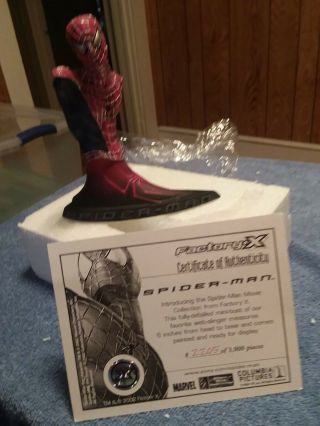 Spider - Man The Movie Mini Bust Statue By Factory X.  2205 Of 3000