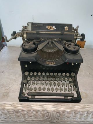 Antique Vintage Royal Typewriter Early 1900’s Great