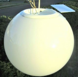 MID - CENTURY 1960 ' s MODERN WHITE GLASS SPHERE FULL MOON BIG BALL CHANDELIER LAMP 2